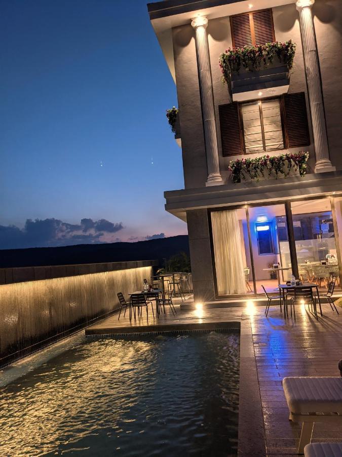 Leela Resort, The Exotic Boutique Hotel - Pure Veg Mahābaleshwar Екстериор снимка
