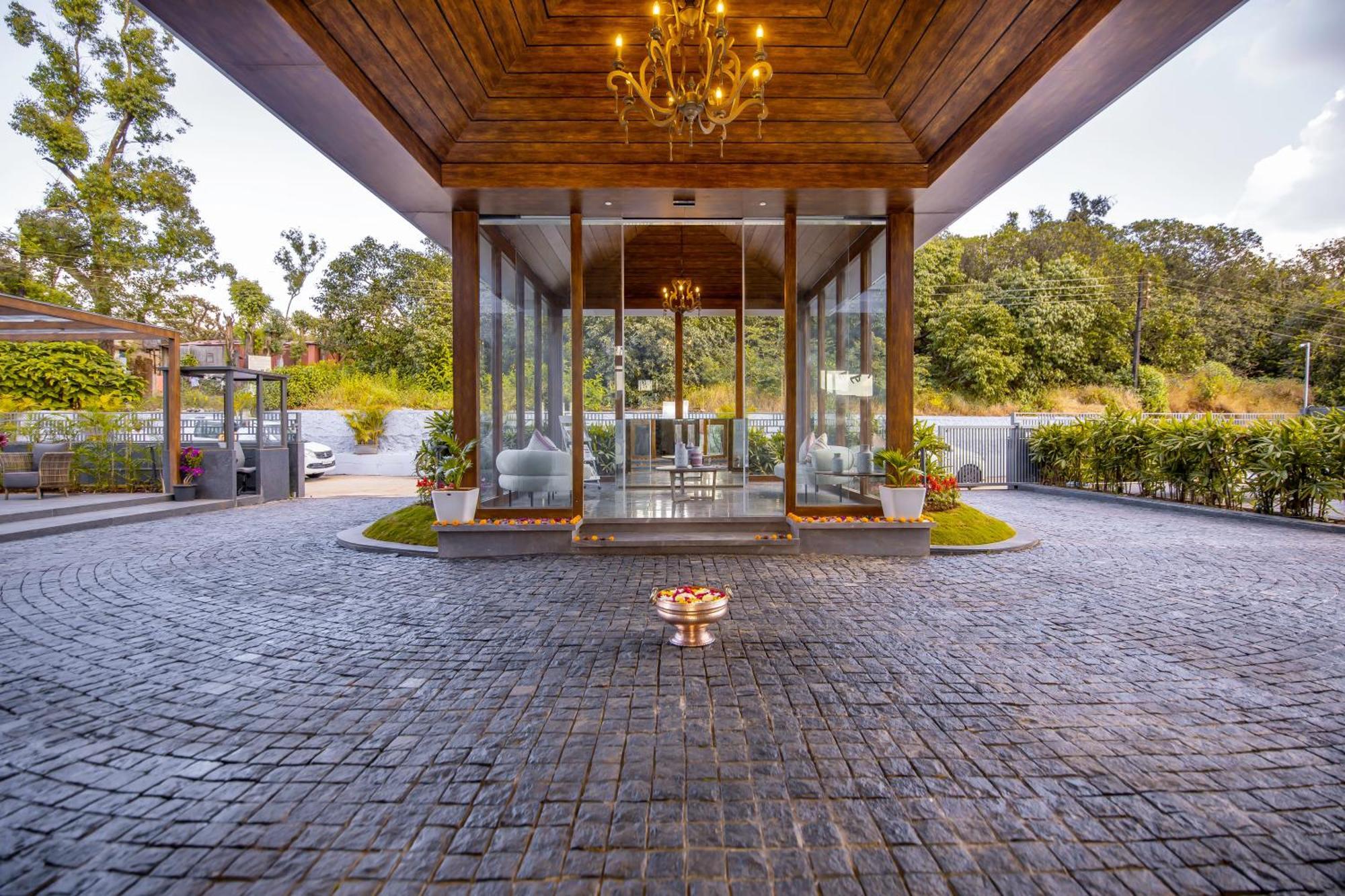 Leela Resort, The Exotic Boutique Hotel - Pure Veg Mahābaleshwar Екстериор снимка