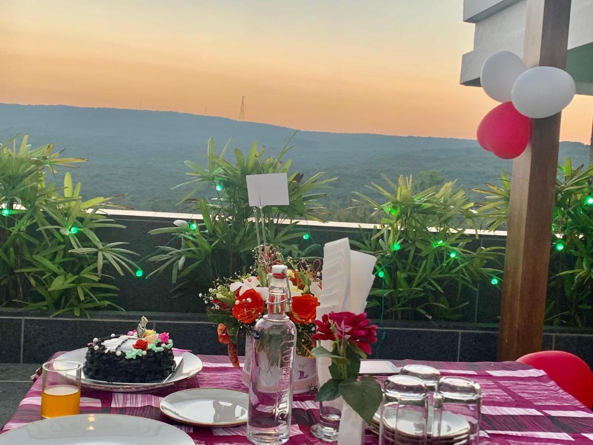 Leela Resort, The Exotic Boutique Hotel - Pure Veg Mahābaleshwar Екстериор снимка