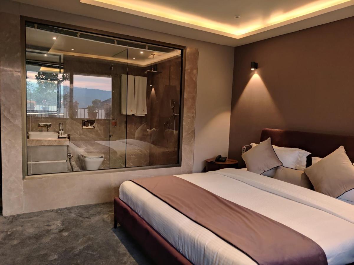 Leela Resort, The Exotic Boutique Hotel - Pure Veg Mahābaleshwar Екстериор снимка
