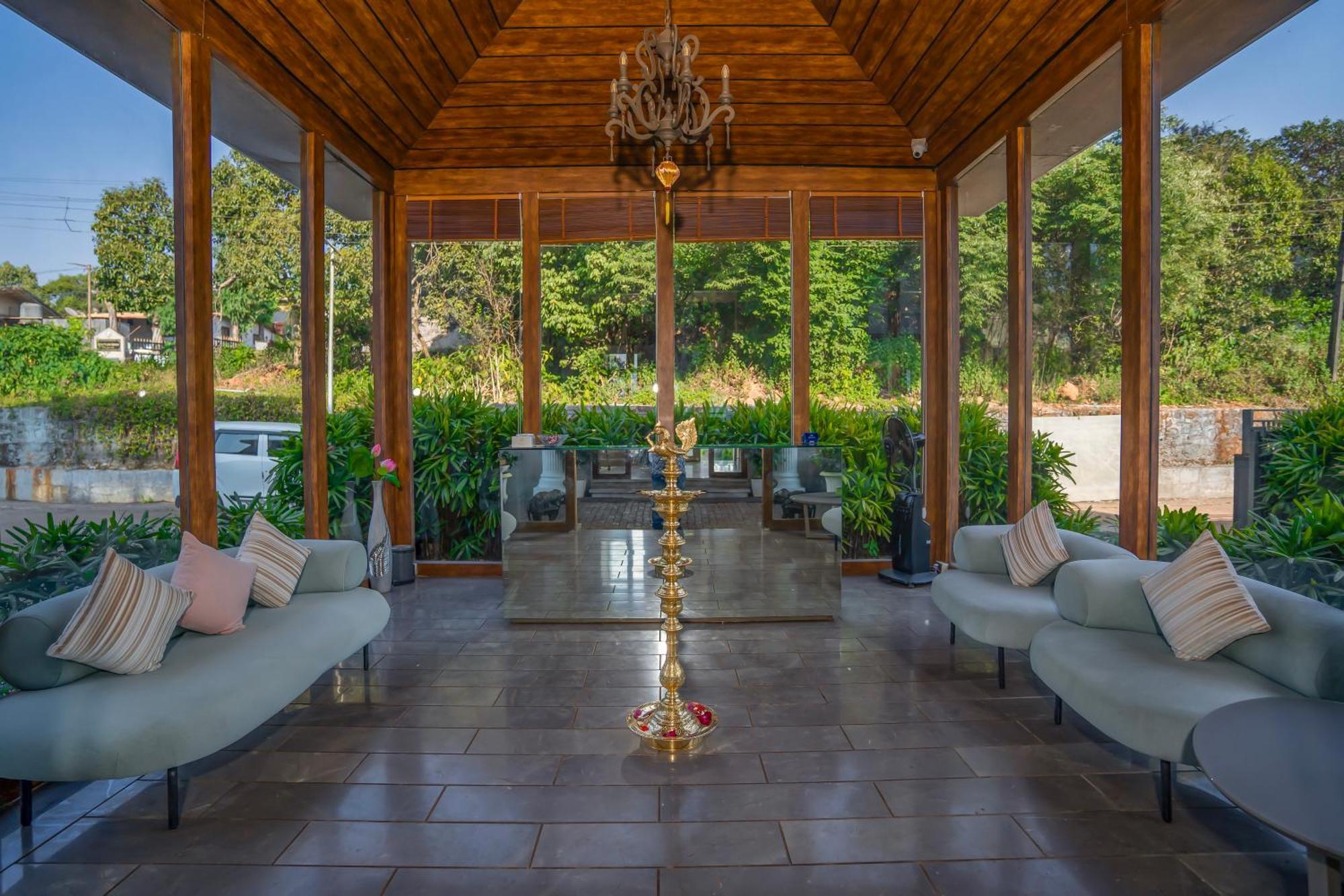 Leela Resort, The Exotic Boutique Hotel - Pure Veg Mahābaleshwar Екстериор снимка
