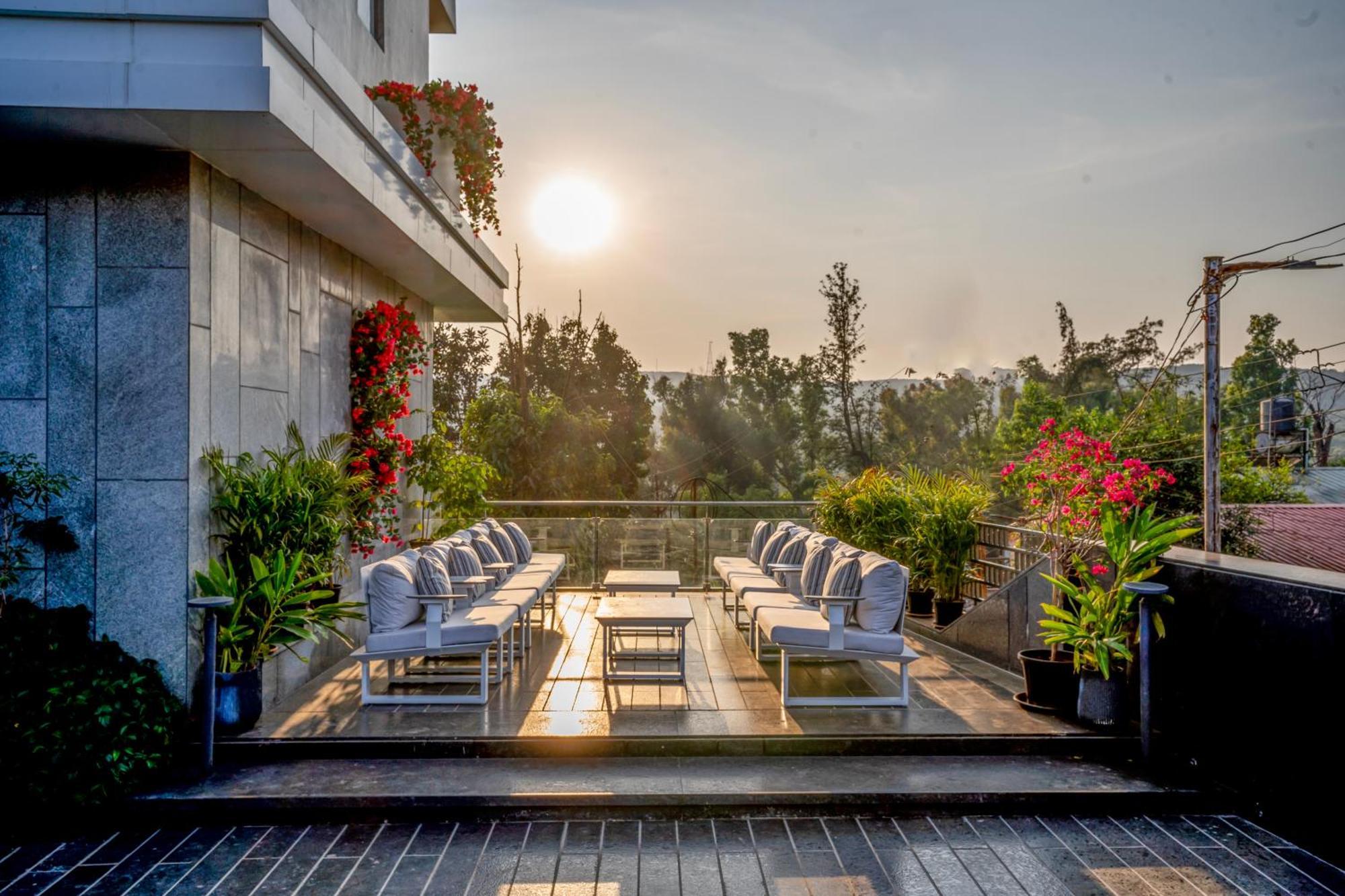 Leela Resort, The Exotic Boutique Hotel - Pure Veg Mahābaleshwar Екстериор снимка